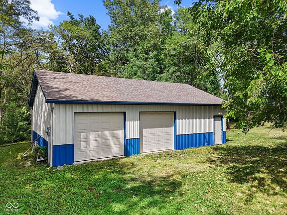 3rd image of 8968 N Kitchen Rd