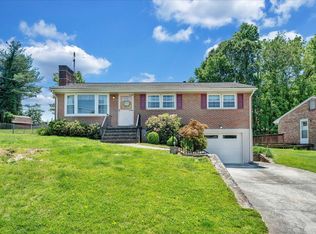 5920 Wayburn Dr, Roanoke, VA 24019
