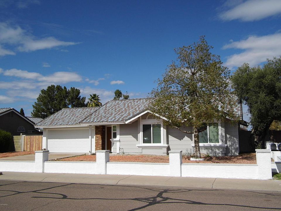1st image of 8014 W Columbine Dr
