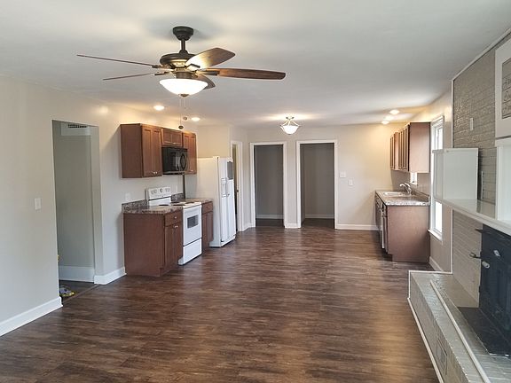 Front living/dining/kitchen