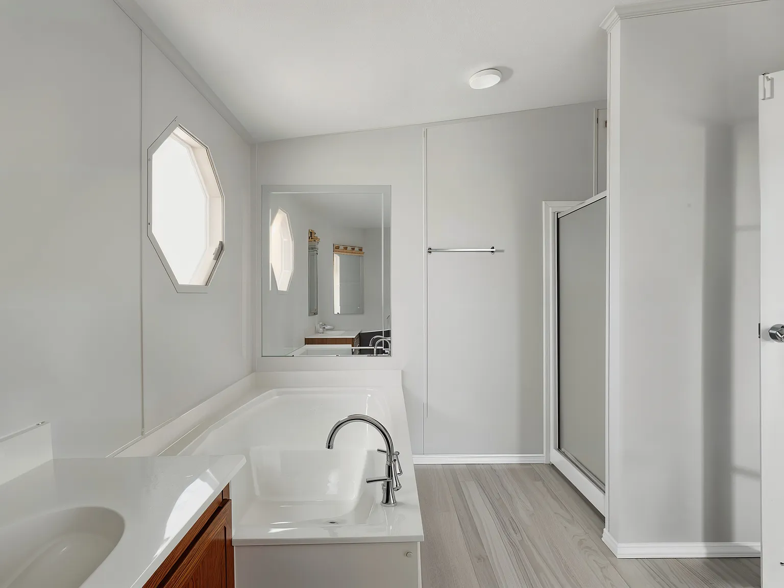 3 bed, 1848 sqft, $2,100 — Photo 1