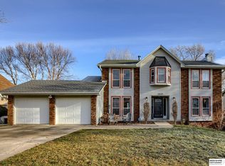 16628 Poppleton Ave, Omaha, NE 68130