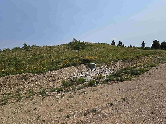 2nd image of 20930 Majestic Heights Rd