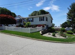 66 Plaza St, Cranston, RI 02920