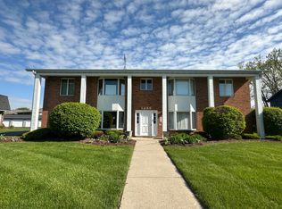 1243 Brookside Dr #1, Munster, IN 46321