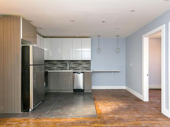 3rd image of 778 Mac Donough St #1