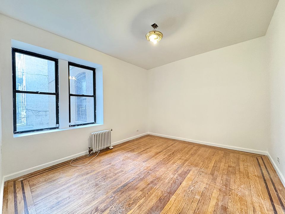 1st image of 2825 35th St APT 1A