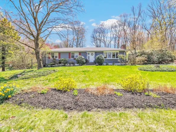 84 Columbine Drive, Trumbull, CT 06611