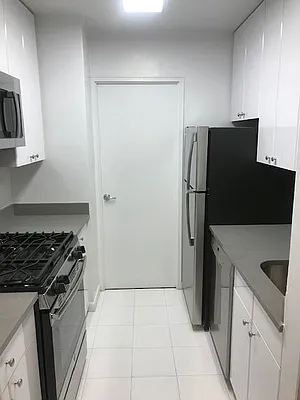 Rented by Carlyle Property Management | media 12