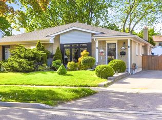 3243 Gwendale Cres, Mississauga, ON L5A 3B6