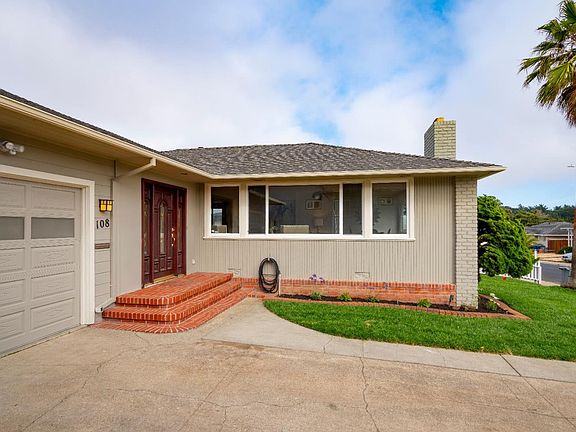 3rd image of 108 Camaritas Ave