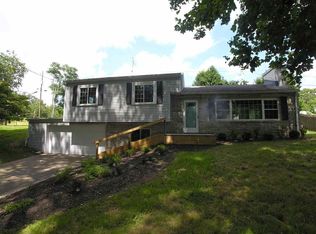 6017 E Pea Ridge Rd, Huntington, WV 25705