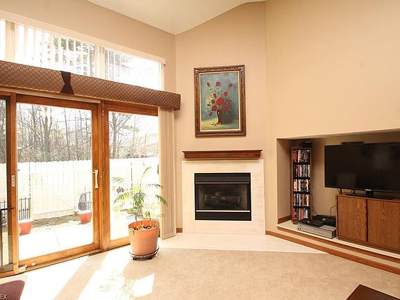 3rd image of 3732 Bobwhite Ln