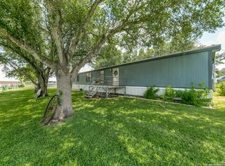 705 W Cheryl, Falls City, TX 78113