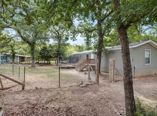 1416 Quail Ct, Azle, TX 76020