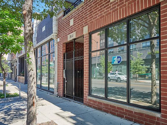 4th image of 2511 N Milwaukee Ave #1S