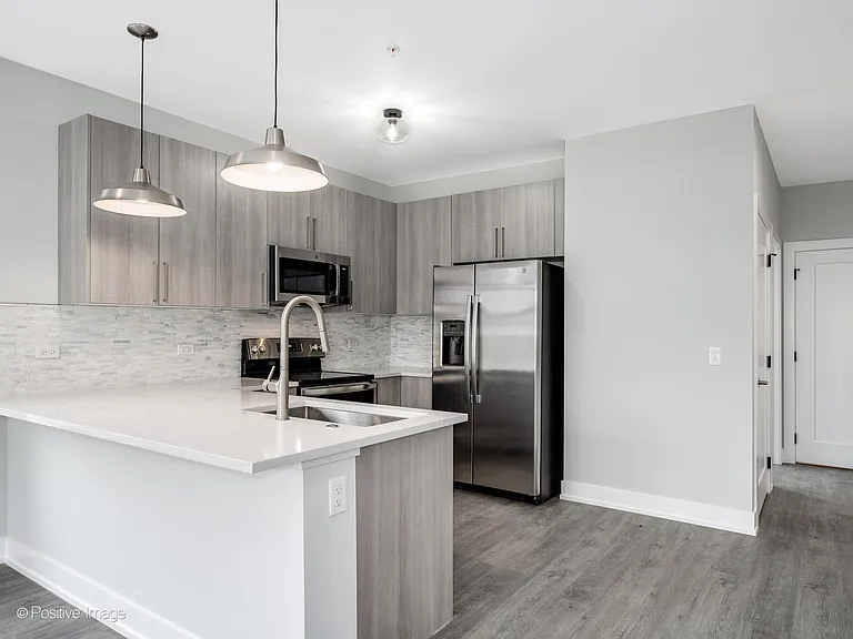 1507 N Sedgwick St #3 — Photo 2