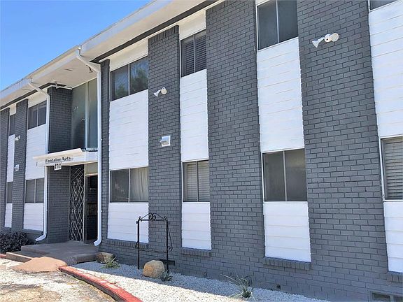 2nd image of 2701 Hemphill St #106