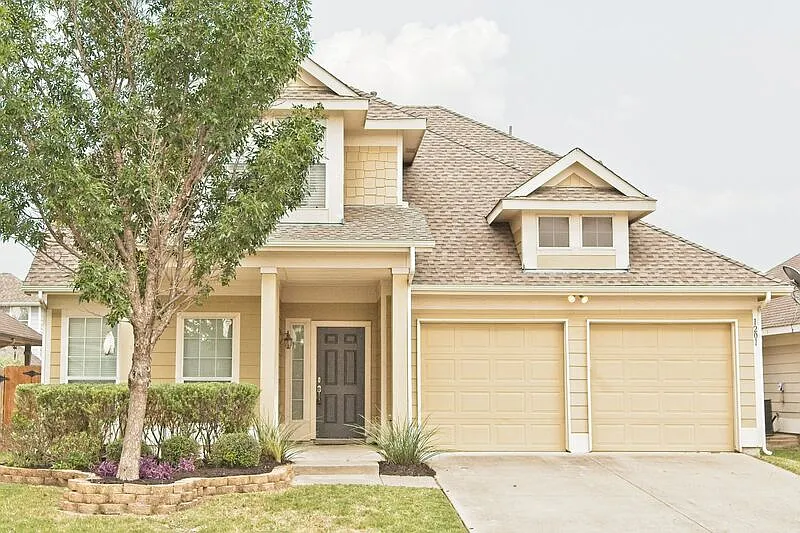 1201 Rain Fern Dr