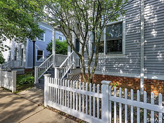 4th image of 229 Front Street #1