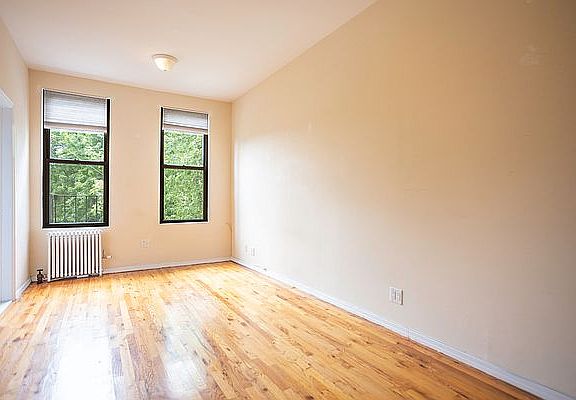 4th image of 178 Nassau Ave APT 3R