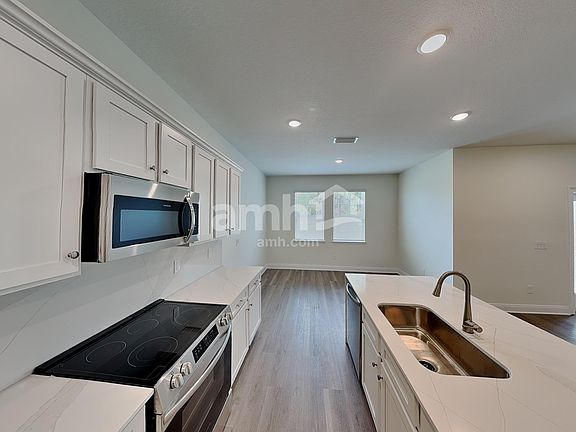 4th image of 2526 Feather Crest Dr