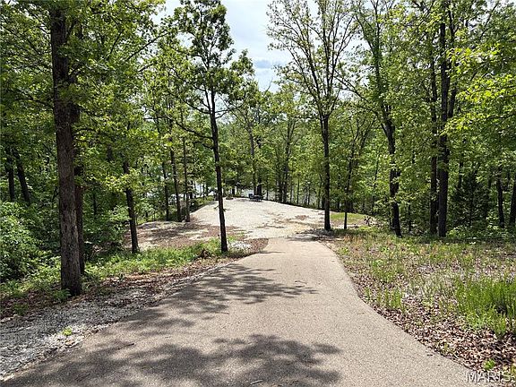 2nd image of 1039 Erie Trail