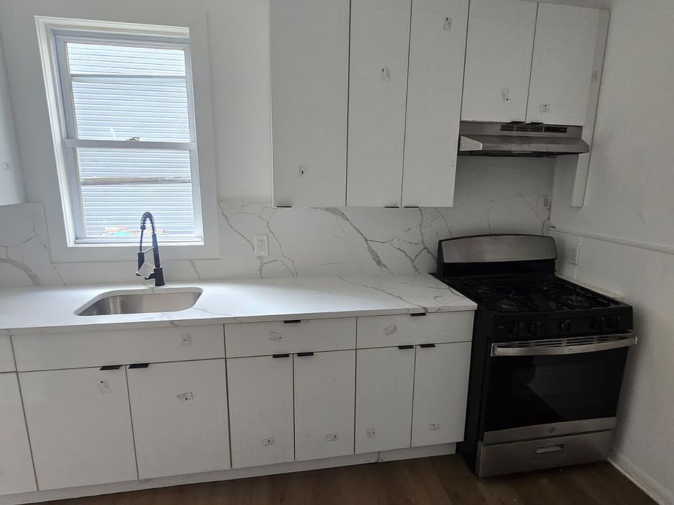 1st image of 133 Boyd Ave #1AA