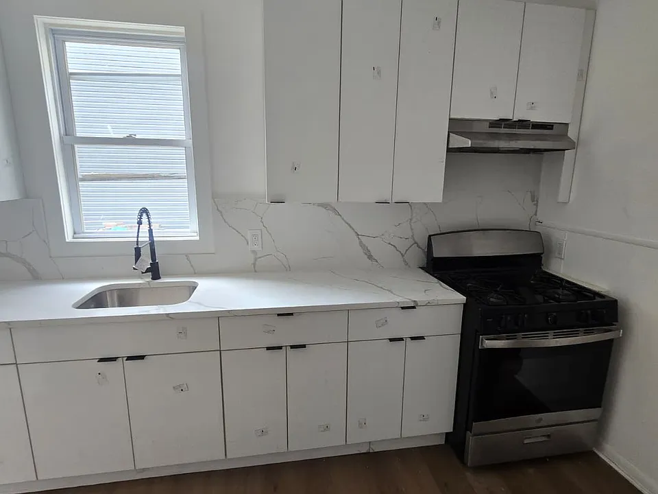 133 Boyd Ave #1A