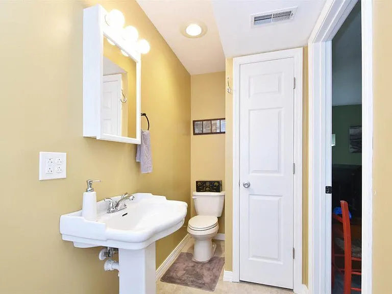 175 Hedgewood Ct — Photo 7