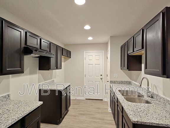 3rd image of 6110 Dunmire Ave