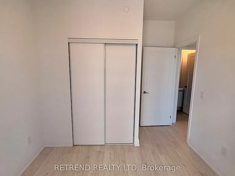 20 Soudan Ave #1110 — Photo 12