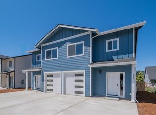 4540 Live Oak St, Sweet Home, OR 97386