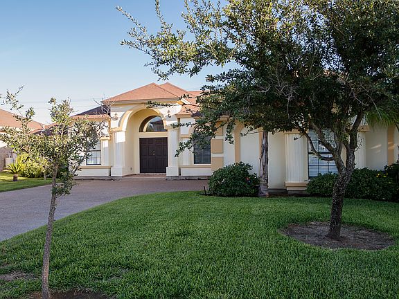 4th image of 1613 Serene Dr
