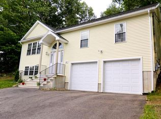408 Sunderland Rd, Worcester, MA 01604