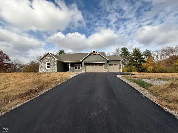 12008 Spring Creek Dr, Covington, IN 47932