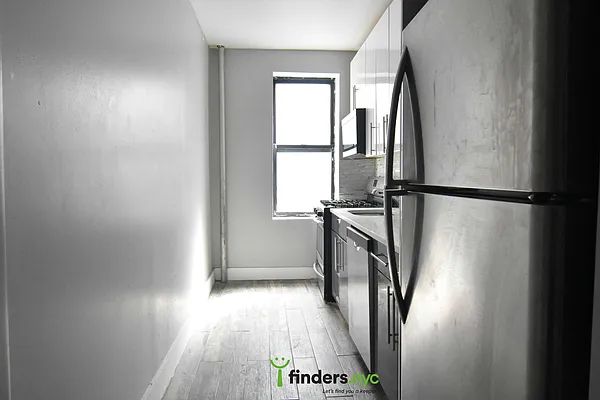 Rented by Clove Realty LLC | media 13