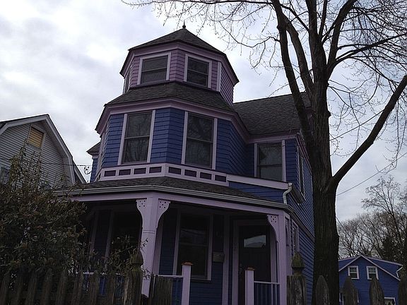 3rd image of 302 Belleville Ave