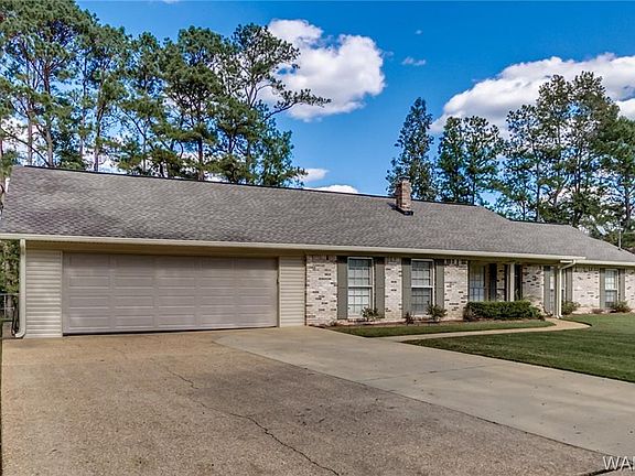 2nd image of 406 Monterey Dr