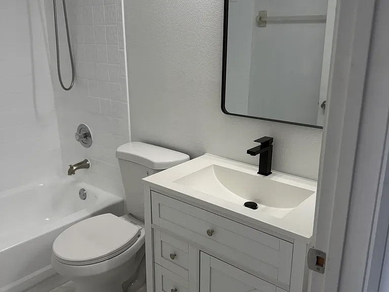 6204 Raintree Dr — Photo 16