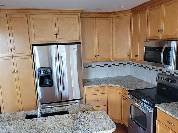 5th image of 3406 Park Pl