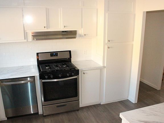 5th image of 226 Mountain Springs Dr #226