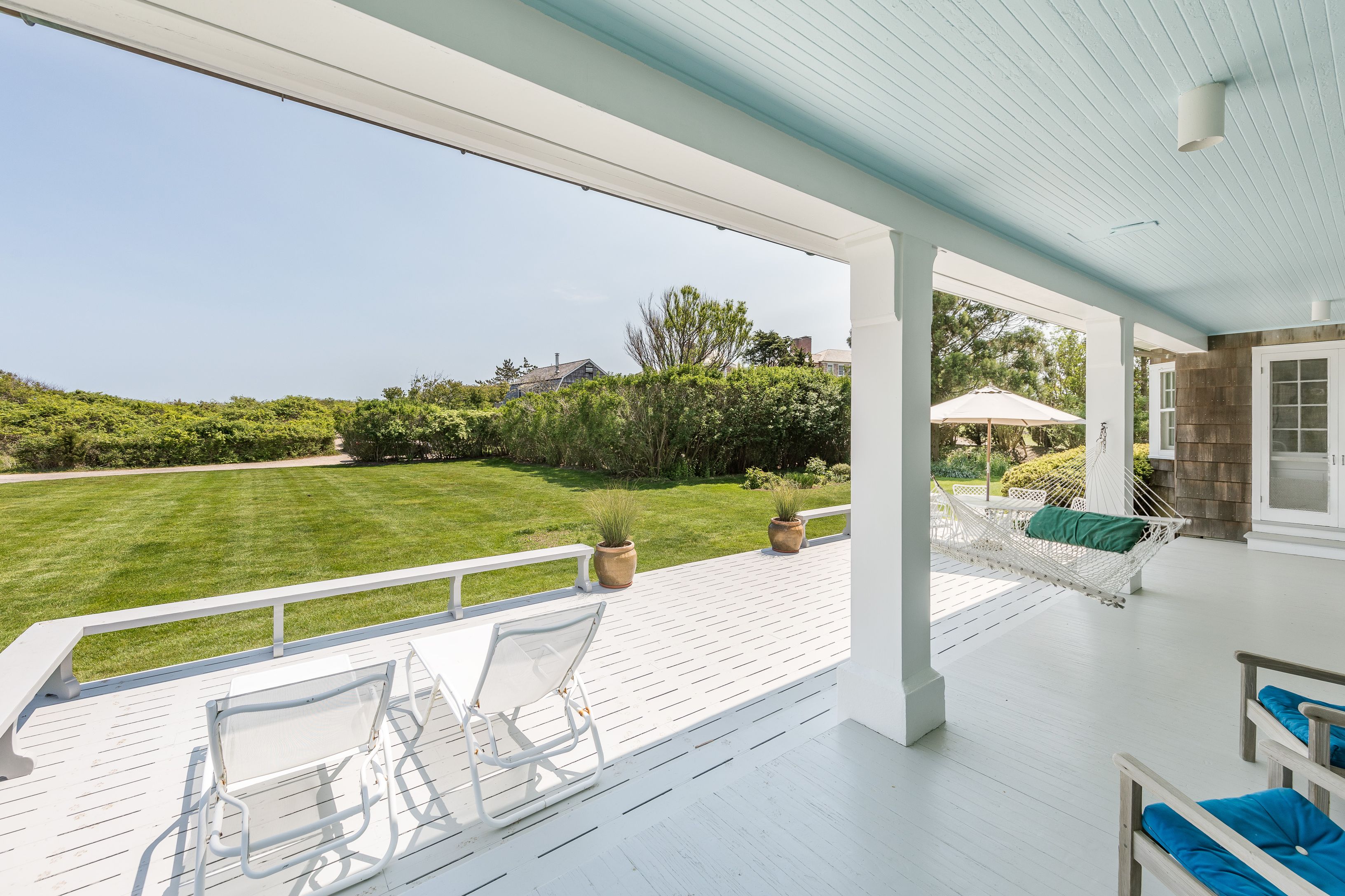 15 West End Rd, East Hampton, NY 11937 Out East