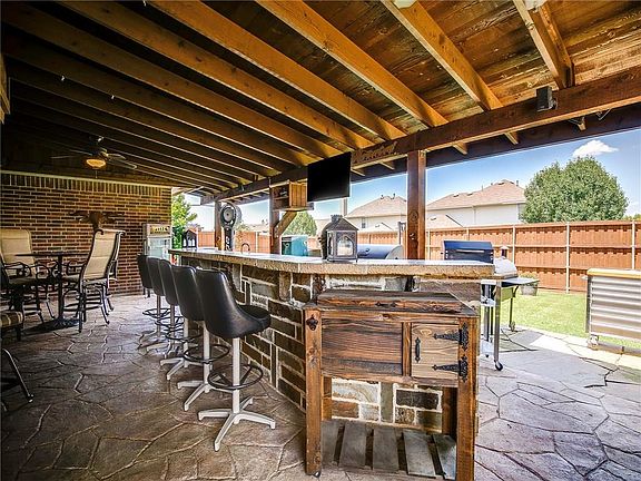 2nd image of 2860 Wild Oak Ln