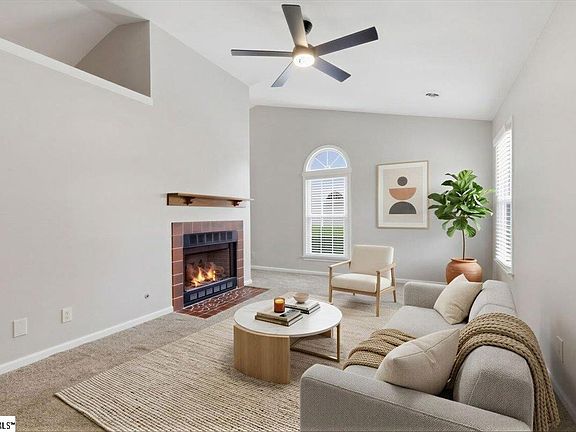 2nd image of 107 Daniel Ct