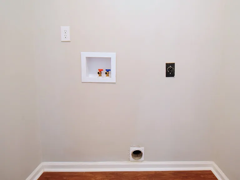 6933 Woodmark Dr — Photo 5