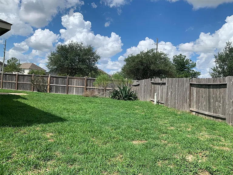 4611 Parkstone Bend Ct — Photo 36