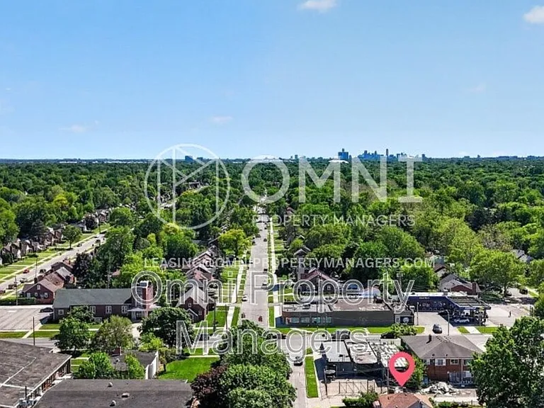11529 Roxbury St — Photo 5