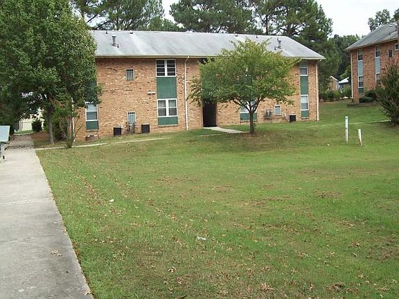4th image of 2110 Richmond St