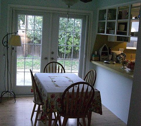 4th image of 3024 Maplewood Dr